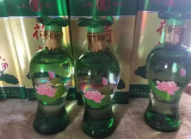 贵州 茅台 酒 价格_茅台人民日报社贵州分社特供酒_贵州茅台镇荷花酒和荷花烟