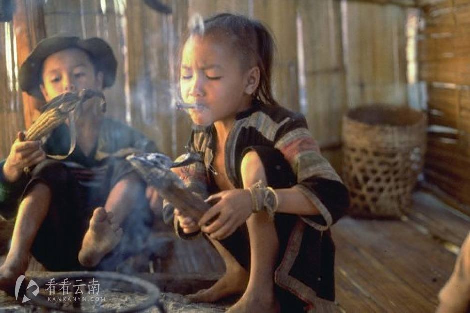 私自造烟的村子_小村子造20年假烟_农村发烟