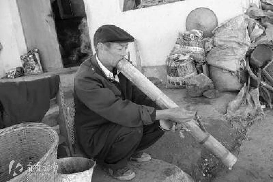 小村子造20年假烟_私自造烟的村子_农村发烟