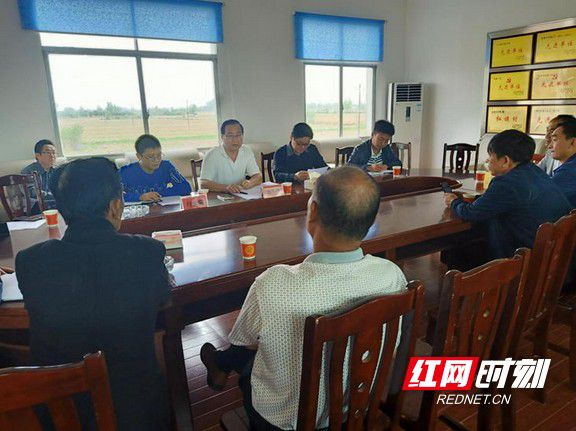 农村让烟的规矩_农村发烟_私自造烟的村子