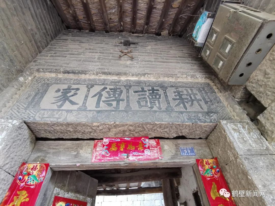 农村让烟的规矩_小村子造20年假烟_私自造烟的村子