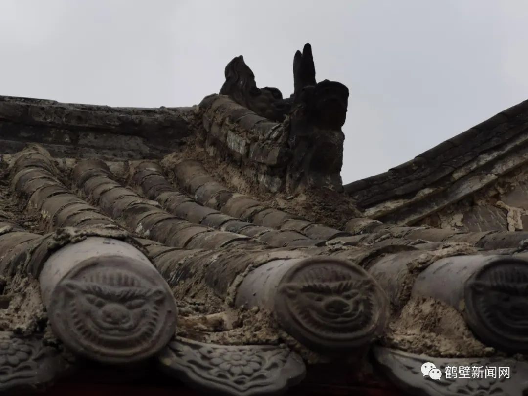 小村子造20年假烟_农村让烟的规矩_私自造烟的村子