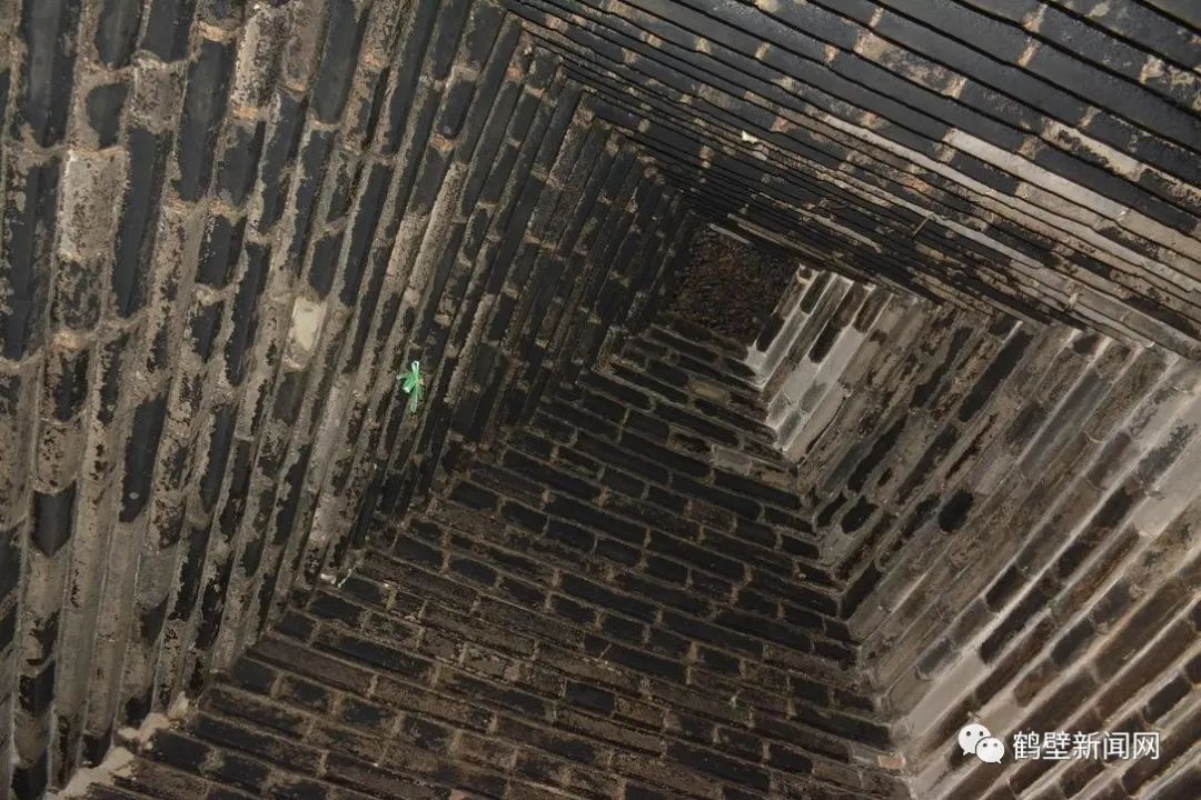 私自造烟的村子_小村子造20年假烟_农村让烟的规矩