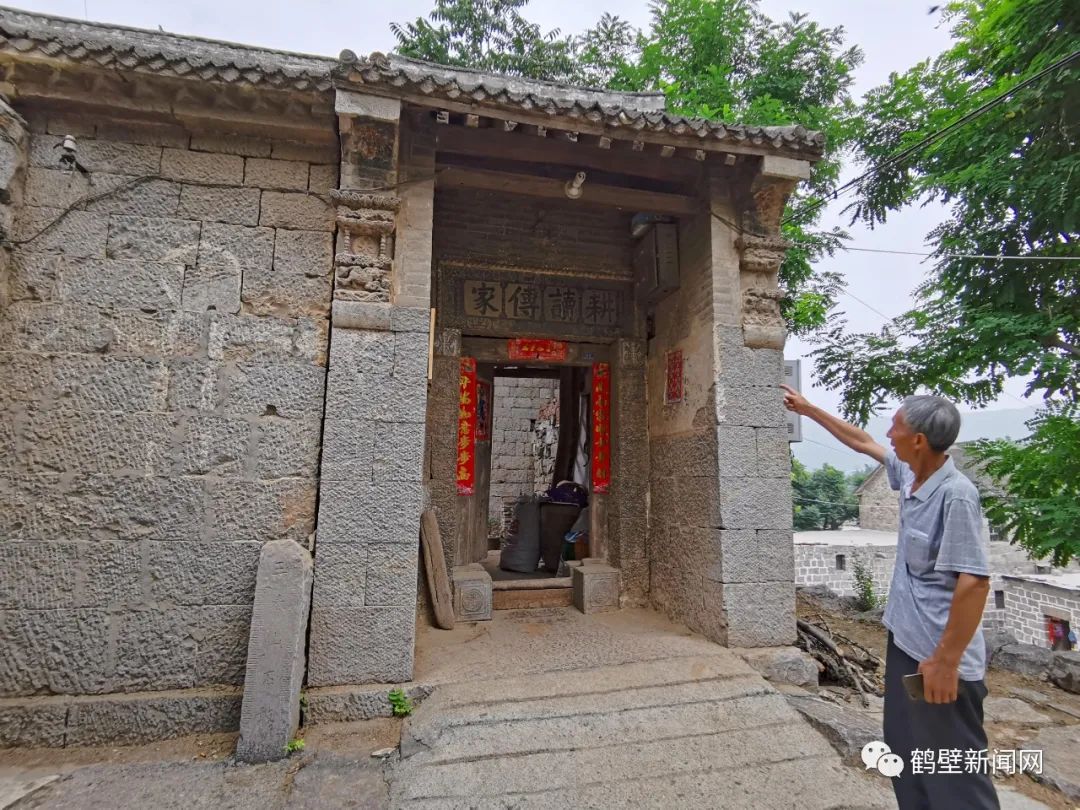 小村子造20年假烟_农村让烟的规矩_私自造烟的村子