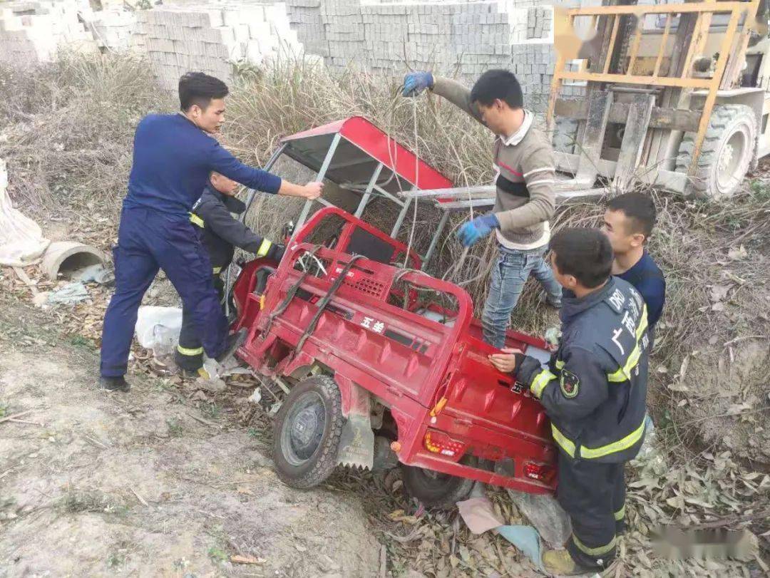 农村让烟的规矩_私自造烟的村子_农村发烟