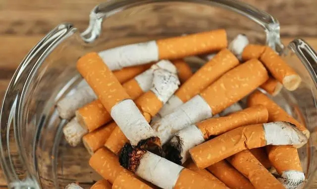 职领办公达人学院, 烟头回收，山东小伙月入8万，详细教你怎么赚钱，免费提供回收商渠道！