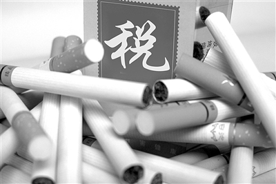 假中华看烟_中华烟假烟怎样辨别_中华香烟假烟是什么样子的