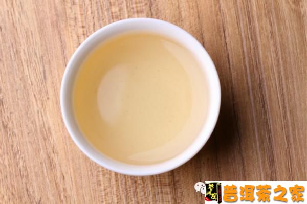 普洱茶图片 普洱茶烟：抽不死人便成功的产品？（简直就是茶界的要你命三千）