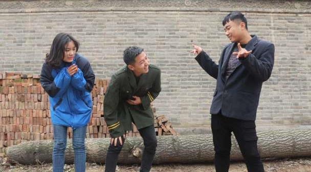 假烟中华怎么分辨_中华假香烟_假中华烟