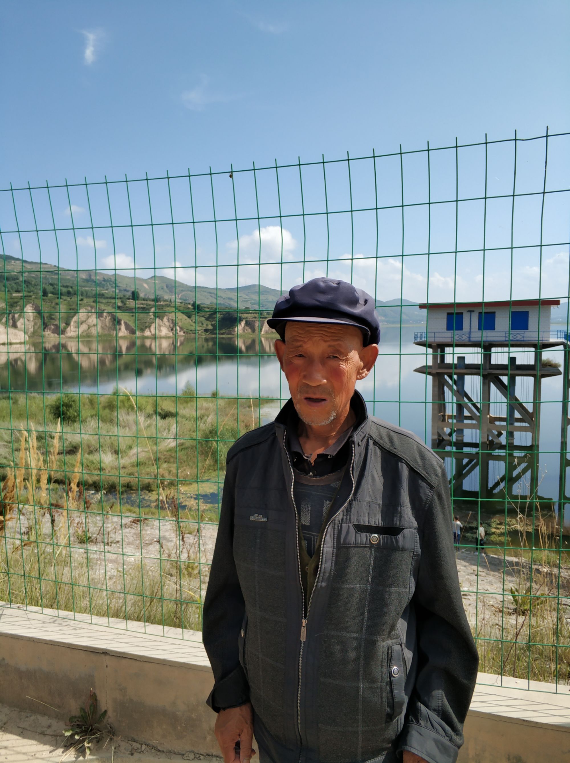 农村发烟_私自造烟的村子_农村让烟的规矩