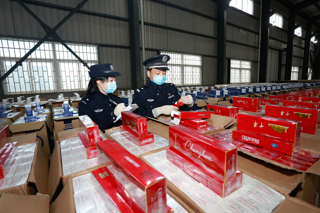 中华假烟村_中华义门陈氏瑞金下坝村修谱_中华烟盒编号c5是假烟?