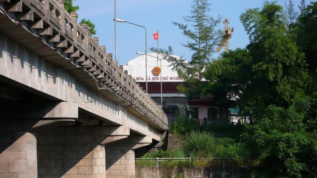 越南烟是真的假的_越南烟香烟价格表图_越南烟