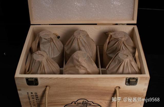 贵州茅台镇荷花酒和荷花烟_贵州茅台镇荷花酒53度价格_贵州茅台荷花酒价格