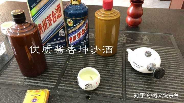 贵州茅台镇荷花酒和荷花烟_贵州茅台荷花酒价格_贵洲茅台镇荷花酒价格