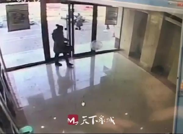 中华香烟假烟是什么样子的_中华假香烟_假中华烟