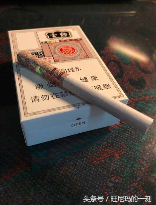 黄鹤楼香烟和黄山香烟那个好抽_比一般香烟长的香烟_香烟