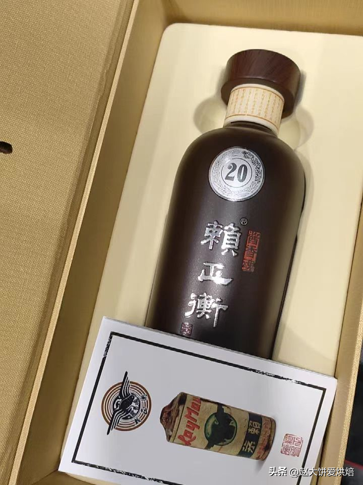 买电子烟去什么店买_新手买电子烟买仿真烟行不_酒店买中华烟