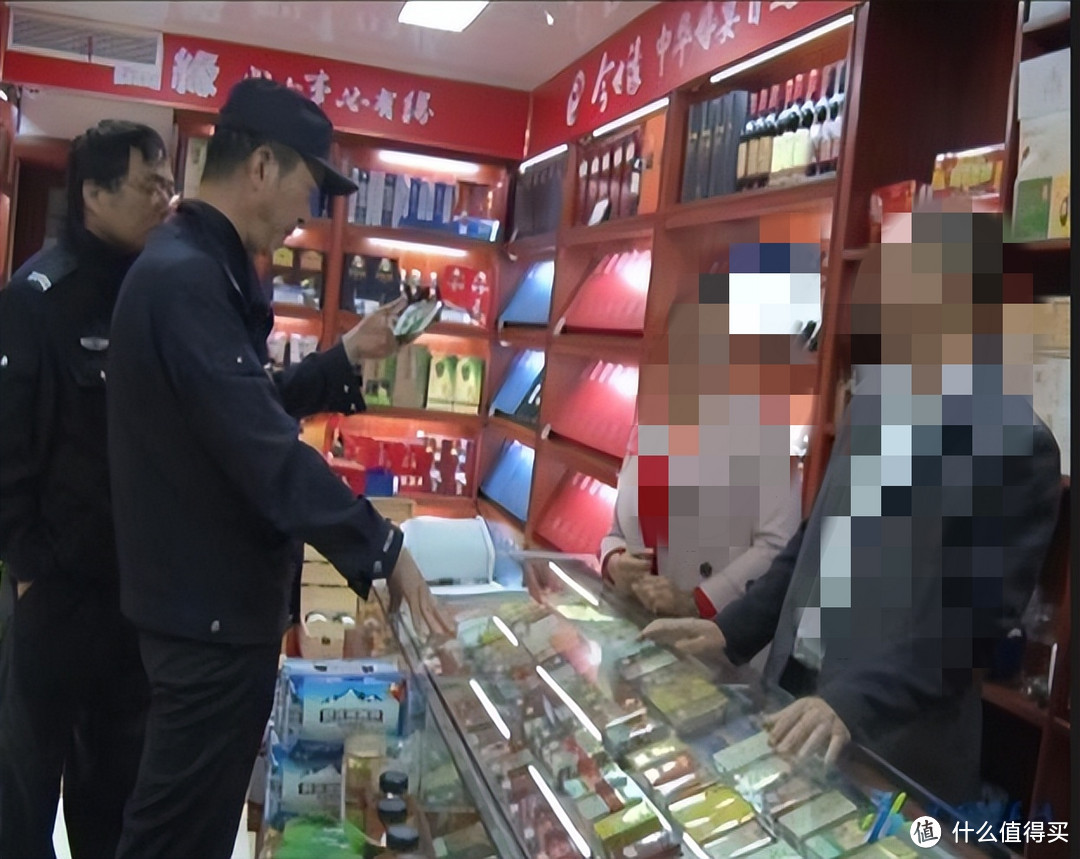 烟酒店看起来这么冷清，怎么赚钱的？原来人家是闷声发大财