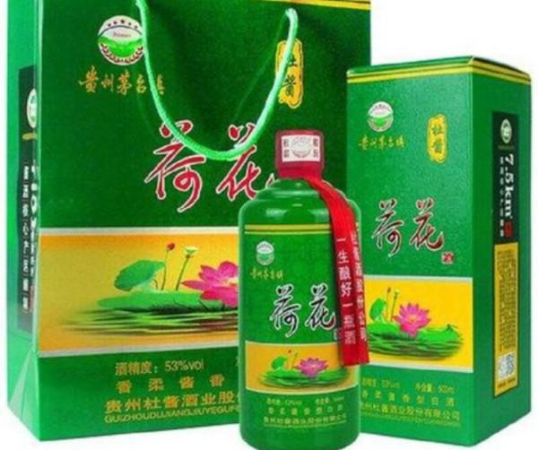 贵州 茅台迎宾酒 多少钱一瓶_贵州茅台镇荷花酒和荷花烟_贵州 茅台 酒 价格查询