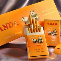 三根一包的熊猫香烟图片