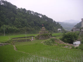 私自造烟的村子_城市造造造秘籍_造雾者电子蒸汽烟体验馆怎么样