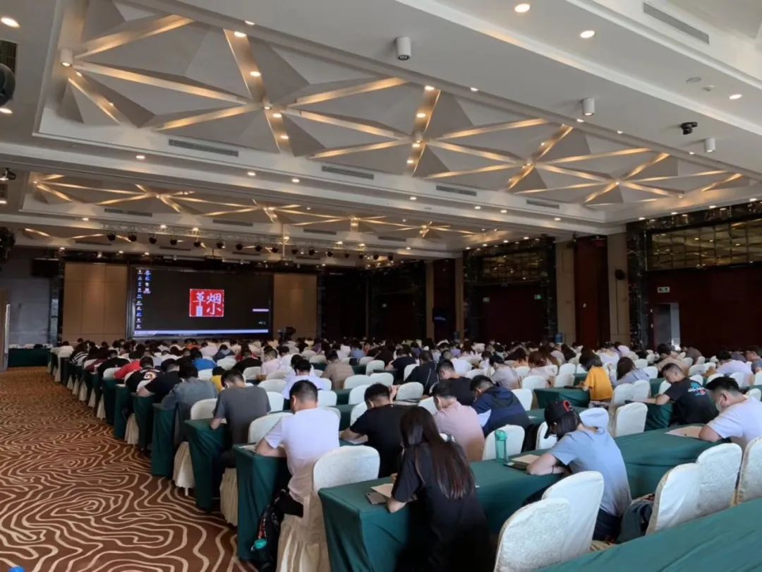 香烟云南印象多少钱_云南香烟_香烟云南流金