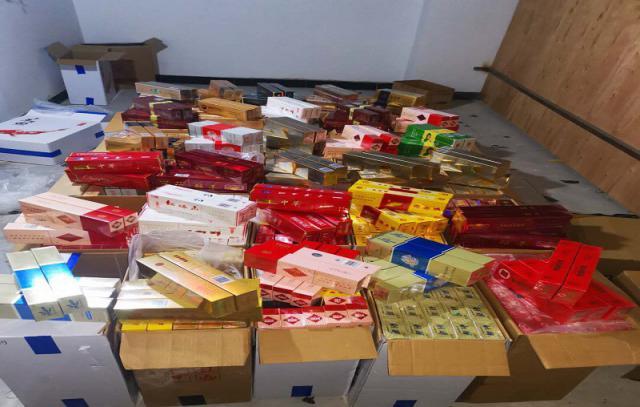 假中华烟_假烟中华怎么分辨_中华假烟多