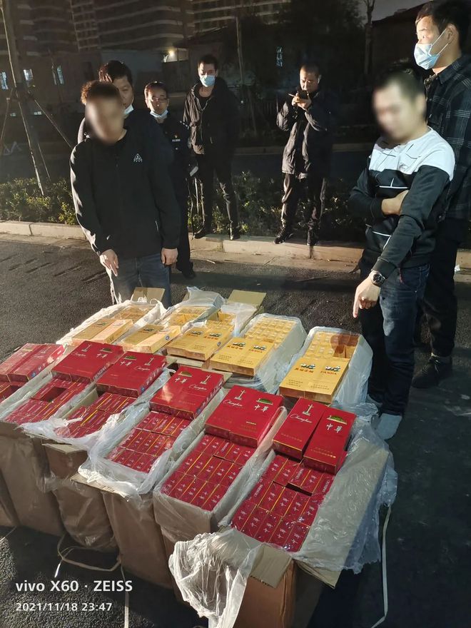 真假烟中华_假中华看烟_中华烟假烟怎样辨别