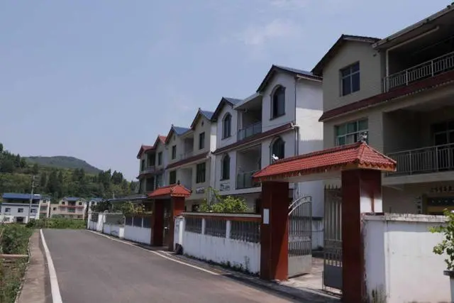 农村发烟_农村让烟的规矩_私自造烟的村子