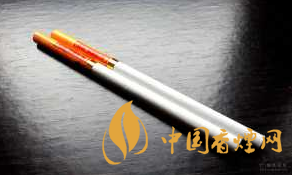 假中华烟怎么辨别真假_假中华看烟_中华怎么看假烟