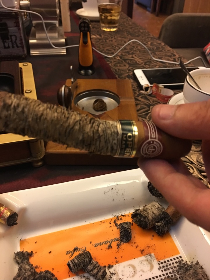 一手香烟货源批发_一手香烟货源正品批发_香烟一手