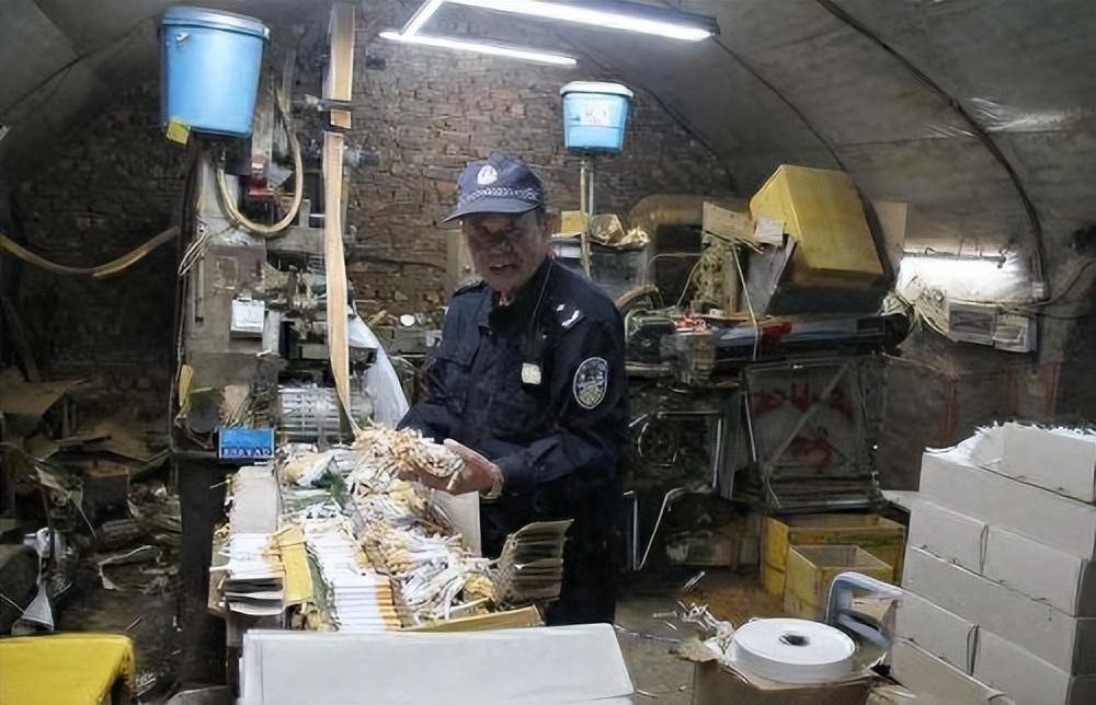 云霄香烟多少钱一包_云霄香烟和正规烟一样吗_香烟云霄