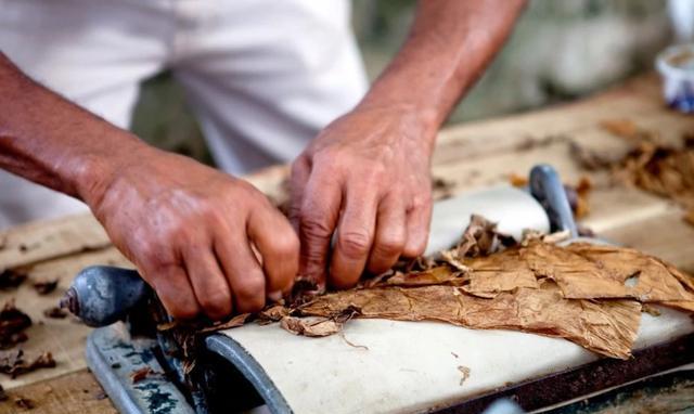 云霄卷烟厂生产什么牌_云霄卷烟有限公司_现在云霄卷烟厂生产正品烟了吗