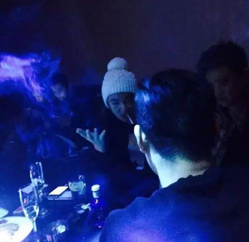 中华假烟多_假中华烟_中华香烟假烟是什么样子的