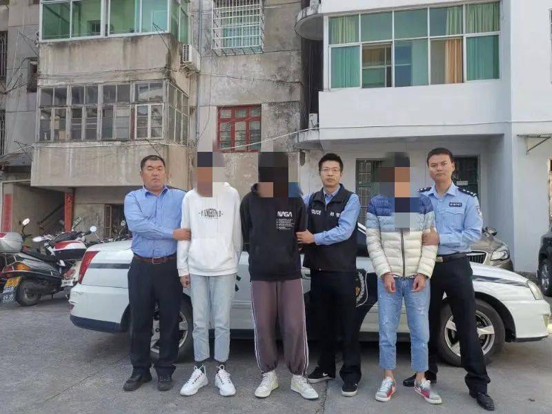 中华假烟批发_中华假烟村_硬中华真假烟鉴别真假