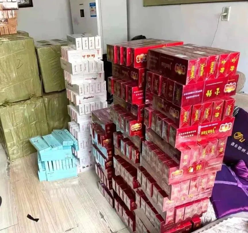 假烟中华怎么分辨_中华香烟假烟是什么样子的_假中华看烟