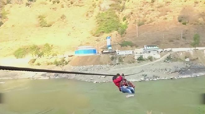 私自造烟的村子_造烟机器全套多少钱_f1造雾者电子烟吧酒吧怎么样