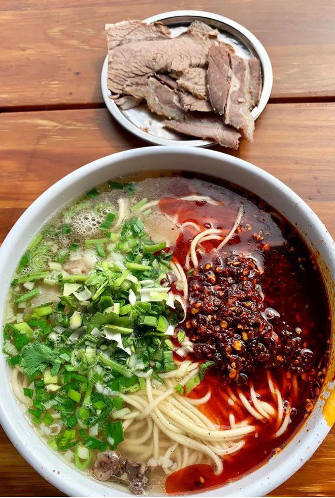 香烟云南红云_香烟云南印象多少钱_云南香烟