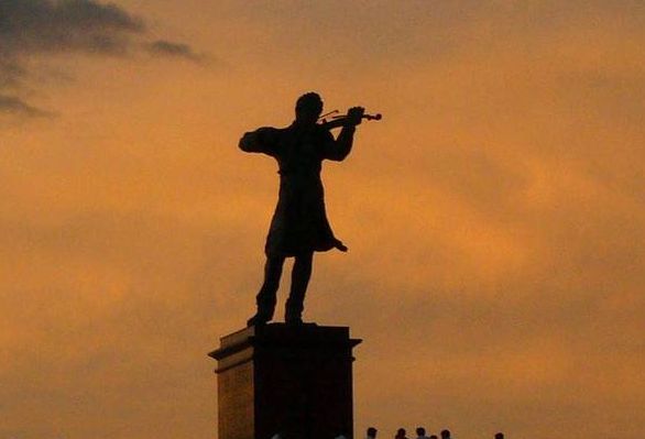 云南香烟_香烟云南印象多少钱_香烟云南红云