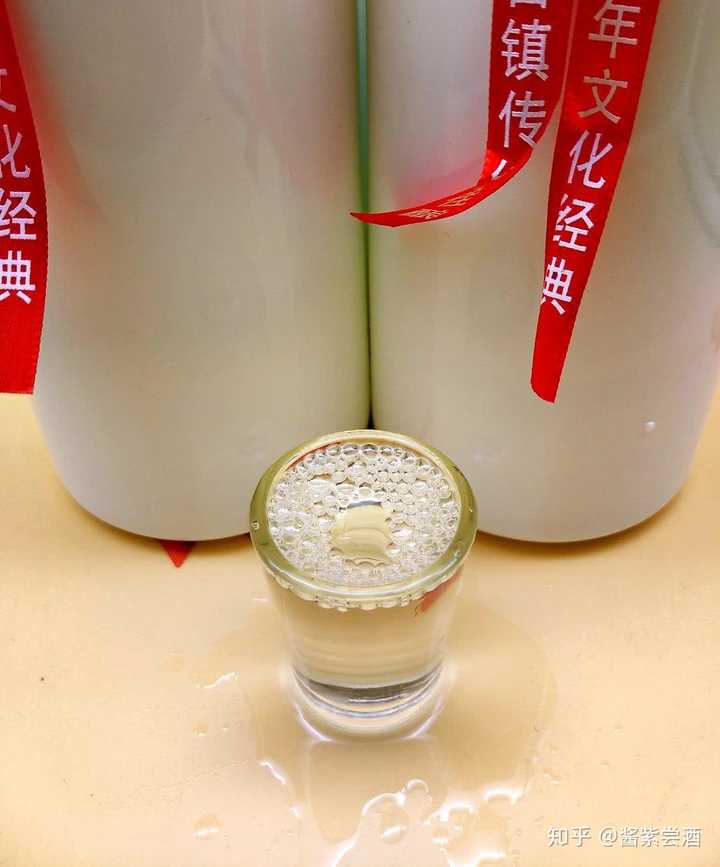 贵州茅台镇荷花酒53度价格_贵州茅台镇荷花酒和荷花烟_贵洲茅台镇荷花酒价格