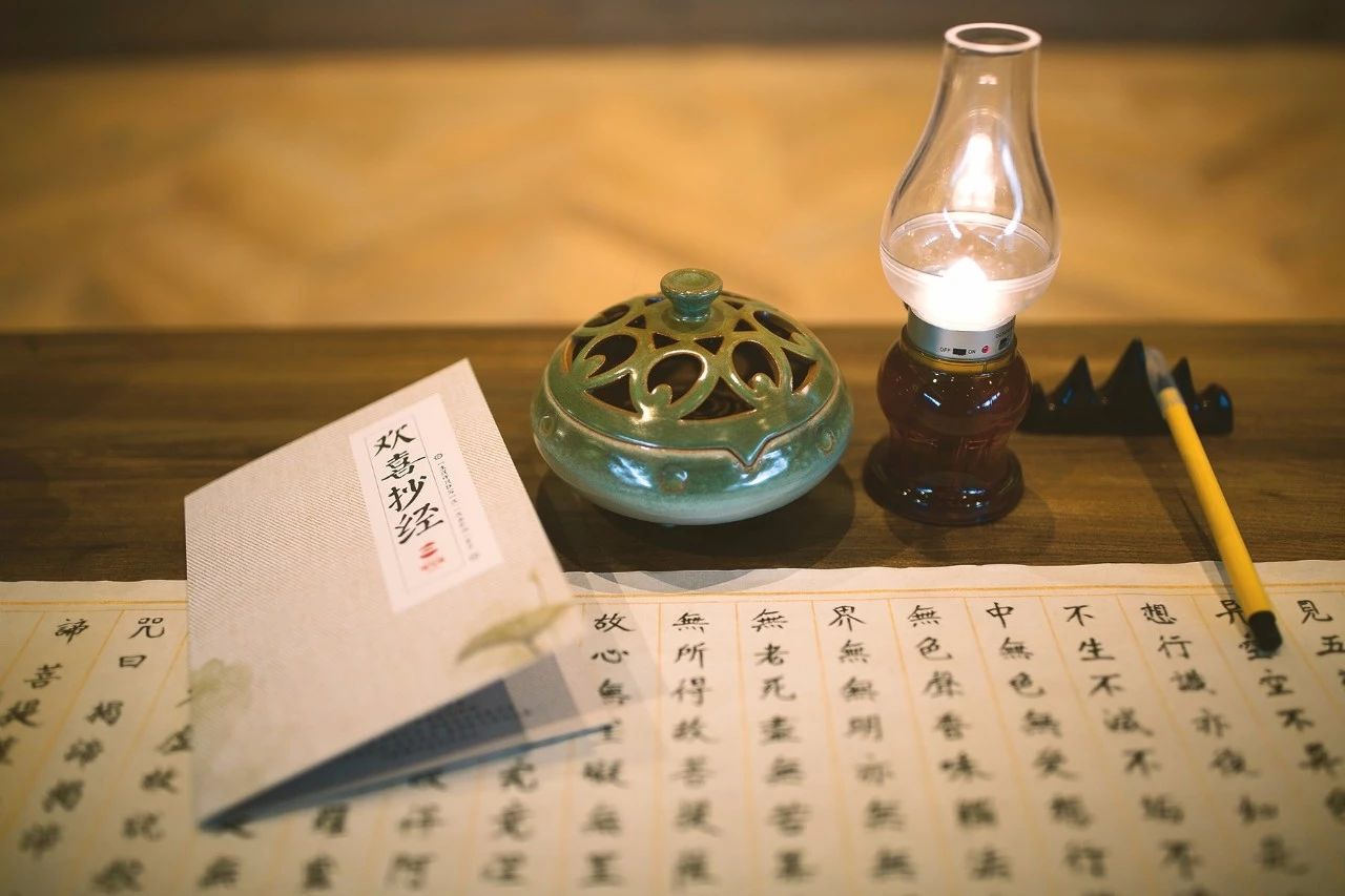 中华香烟假烟是什么样子的_中华假香烟_假中华烟