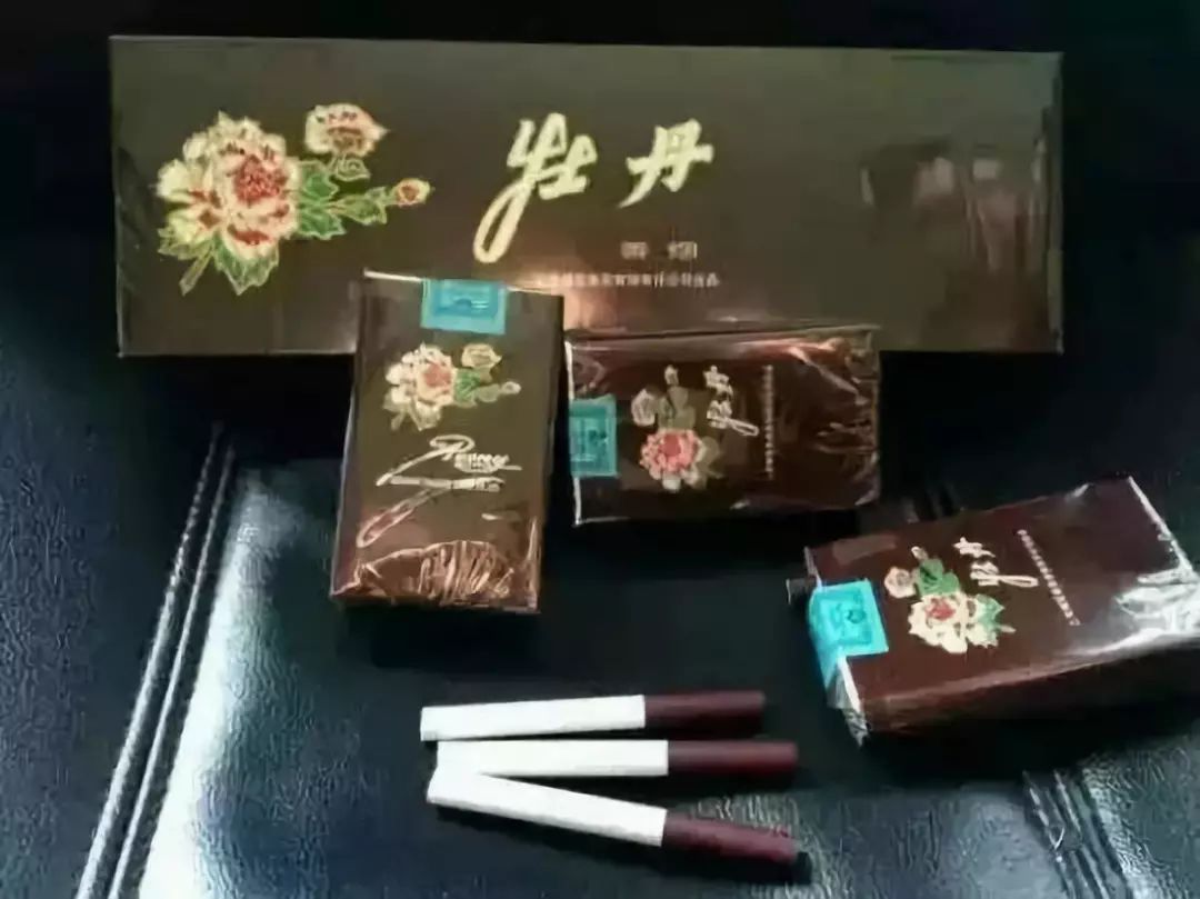 中华假烟多_假中华烟_中华香烟假烟是什么样子的