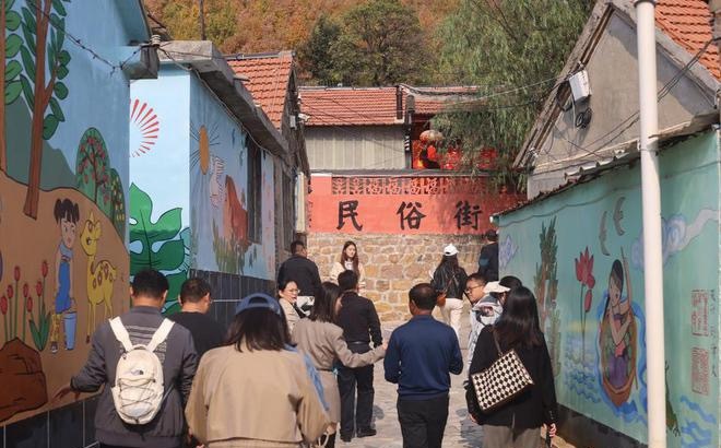 农村让烟的规矩_私自造烟的村子_小村子造20年假烟