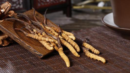 中华假烟多_假中华烟_中华香烟假烟是什么样子的