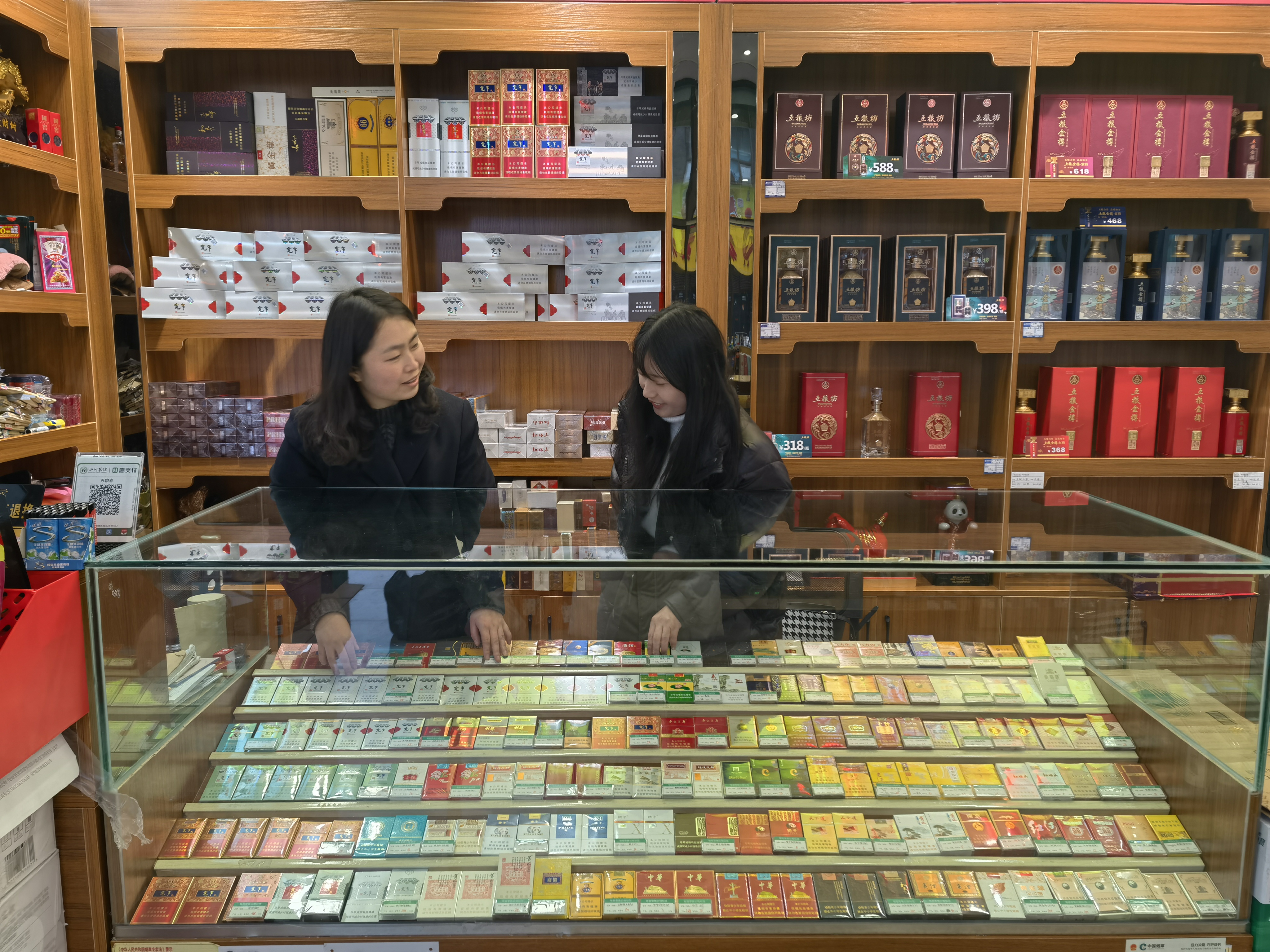 中华假烟多_假中华烟_假烟中华怎么分辨