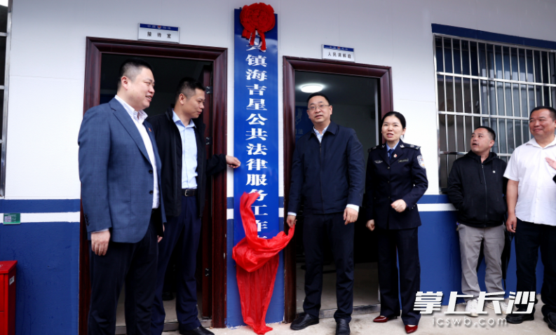 硬中华真假烟鉴别图解_中华假烟村_中华烟盒编号c5是假烟?