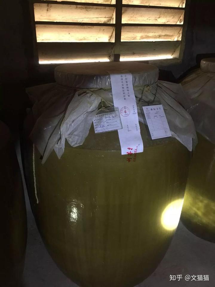 贵州茅台镇荷花酒53度价格_贵州茅台镇荷花酒和荷花烟_贵洲茅台镇荷花酒价格