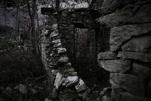 小村子造20年假烟_私自造烟的村子_农村发烟