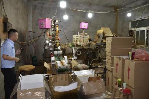 假中华烟_中华香烟假烟是什么样子的_假烟中华怎么分辨