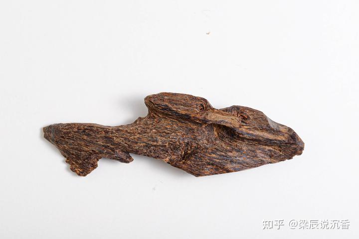 越南烟为什么这么便宜_越南烟香烟价格表图_越南烟